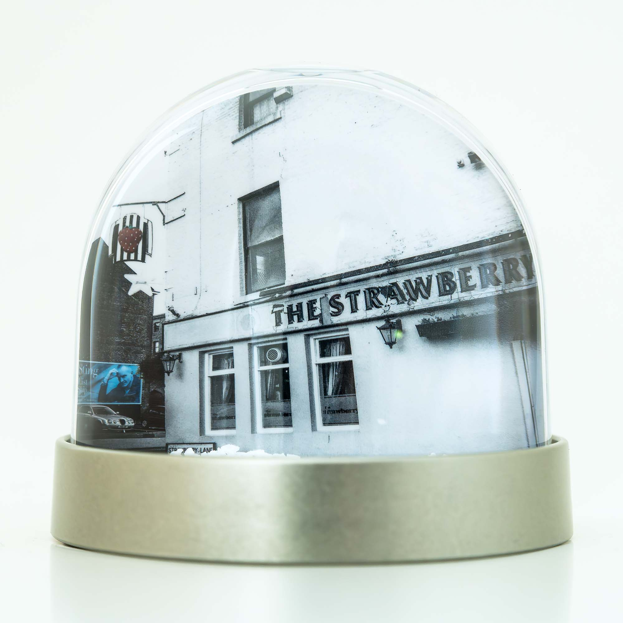 Snow Globe Strawberry Pub - newcastlegifts Snow Globe Strawberry Pub