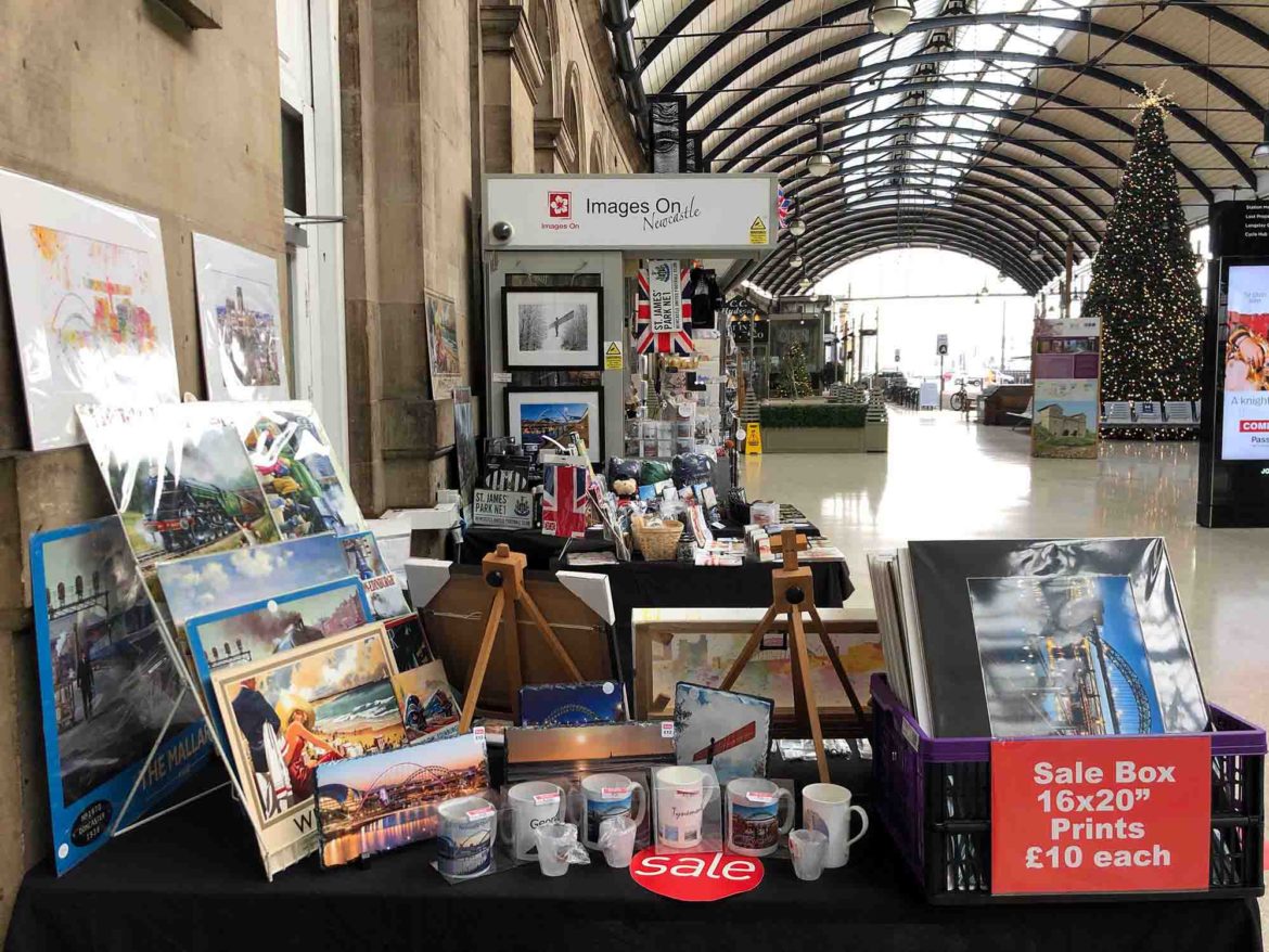 Kiosk January sale starts, Newcastle gifts, Newcastle Central Station, Newcastle-upon-Tyne, Northumberland, Sale prints, Sale stock.